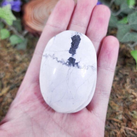 White Howlite Crystal Palm, Worry Stone #9 - Picture 3 of 3